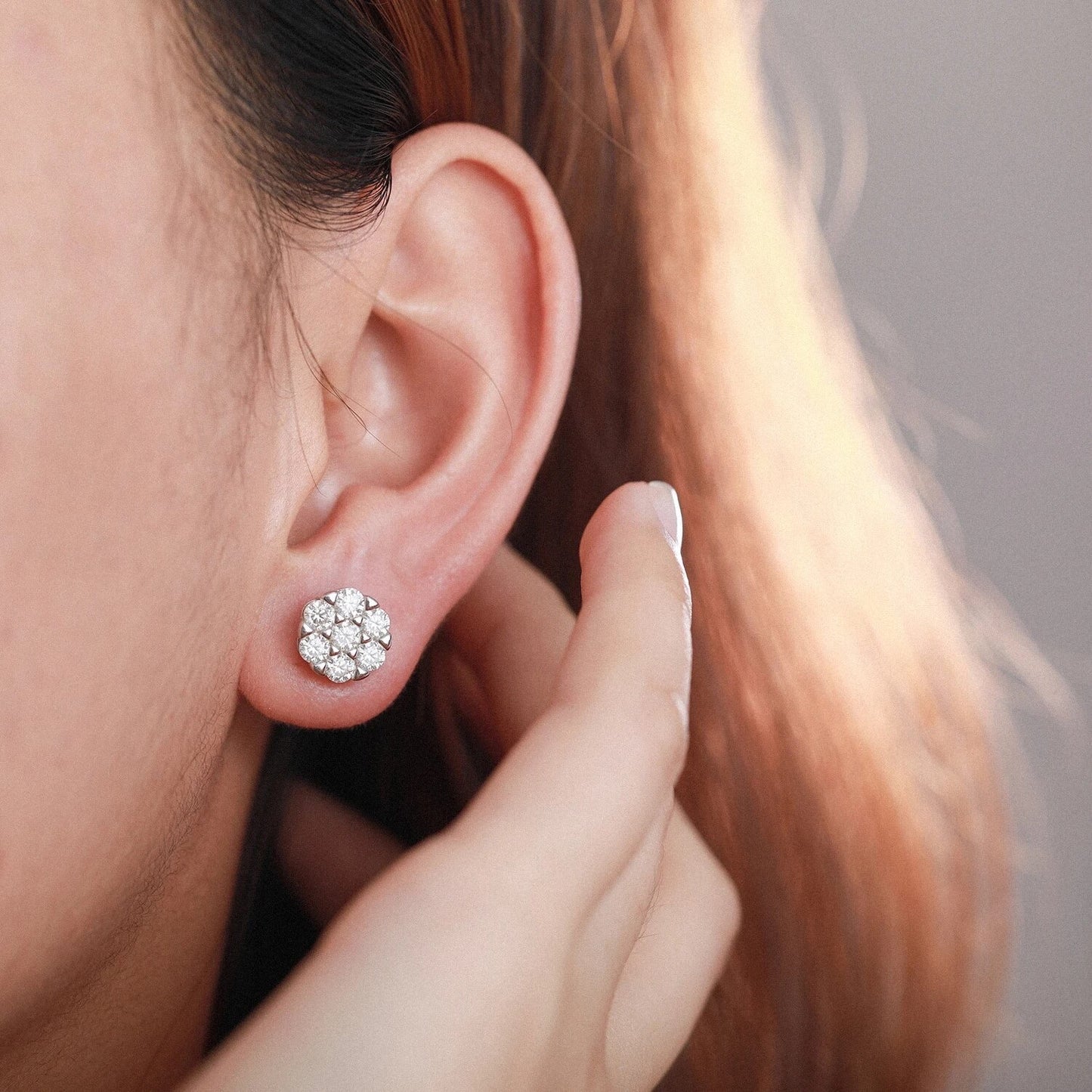7 Stud Earring 1.4CT